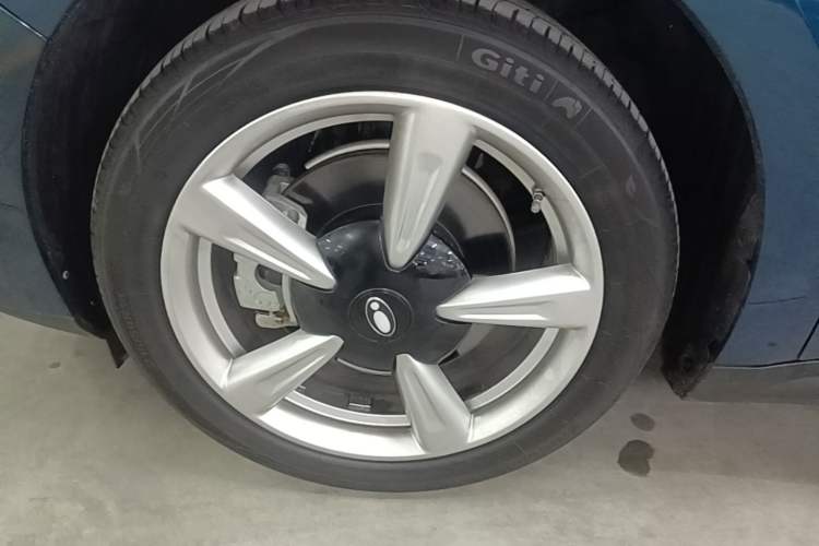 Used ORA Good Cat 2022 400km Standard Range Premium Version Lithium-Ion Battery Exterior 4