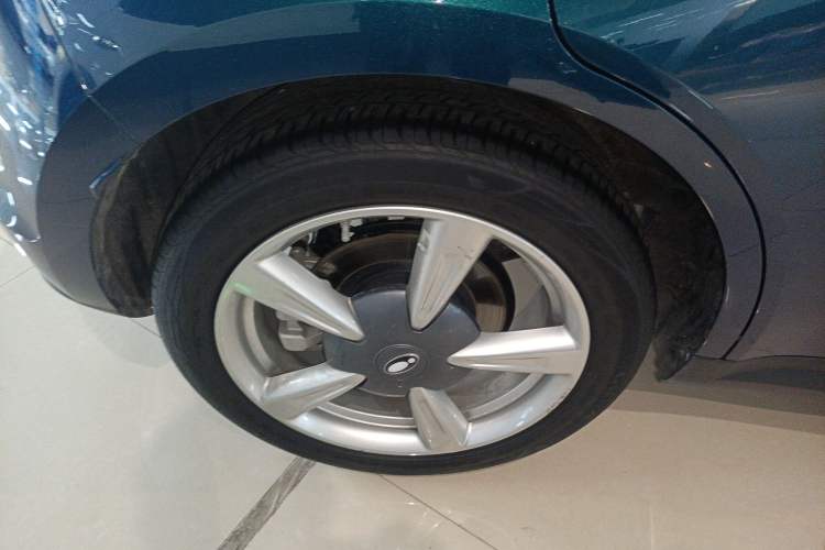 Used ORA Good Cat 2022 400km Standard Range Premium Version Lithium-Ion Battery Exterior 5