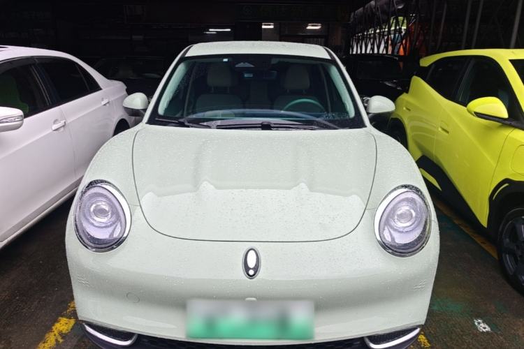Used ORA Good Cat 2022 Morandi Edition 400km Standard Range Luxury Version Lithium-Ion Battery Front