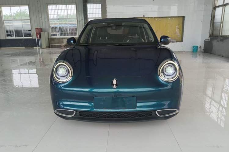 Used ORA Good Cat 2022 Morandi Edition 400km Standard Range Two-Week Young Enjoyment Version Lithium Iron Phosphate Front