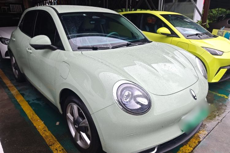 Used ORA Good Cat 2022 Morandi Edition 400km Standard Range Luxury Version Lithium-Ion Battery Front Right 45 Deg