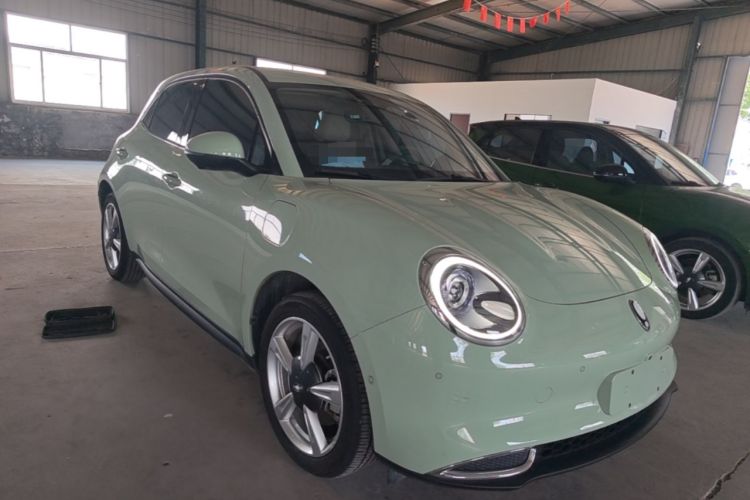 Used ORA Good Cat 2022 Morandi Edition 400km Standard Range Luxury Version Lithium-Ion Battery Front Right 45 Deg