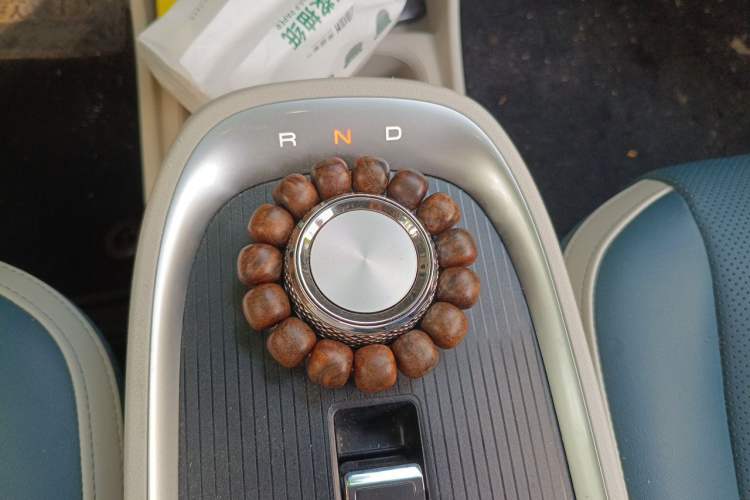 Used ORA Good Cat 2022 400km Standard Range Premium Version Lithium-Ion Battery Gear Lever
