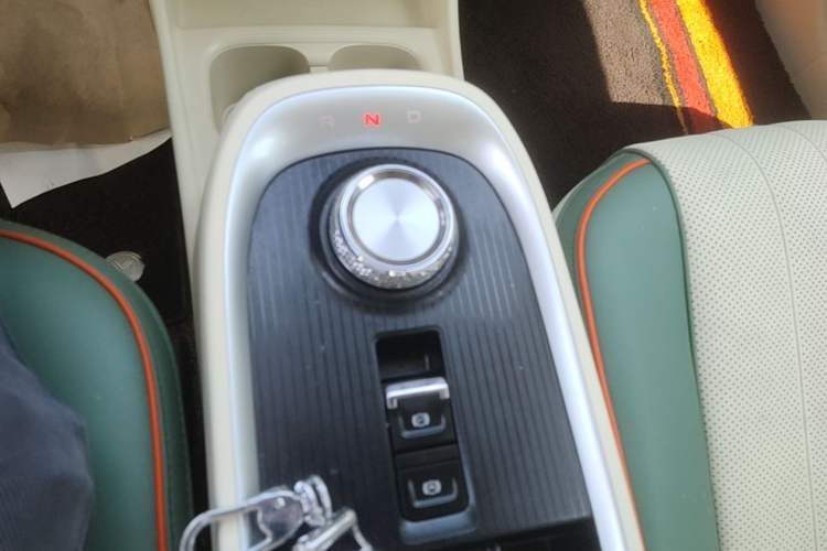 Used ORA Good Cat 2022 Morandi Edition 400km Standard Range Premium Version Lithium Iron Phosphate Gear Lever