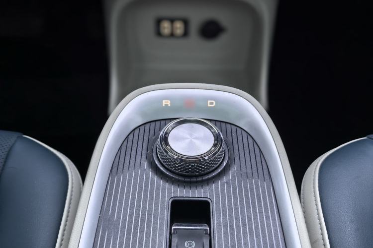 Used ORA Good Cat 2022 400km Standard Range Premium Version Lithium-Ion Battery Gear Lever