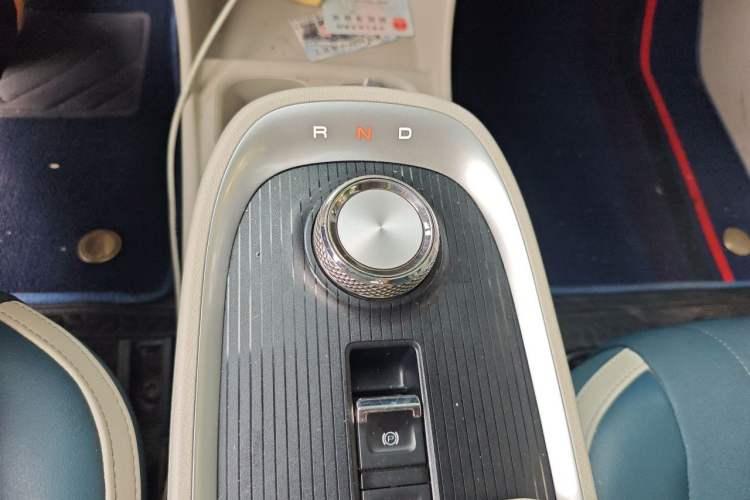 Used ORA Good Cat 2022 400km Standard Range Luxury Version Ternary Lithium Gear Lever