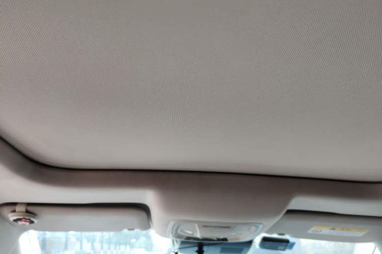 Used ORA Good Cat 2022 400km Standard Range Premium Version Lithium Iron Phosphate Headliner