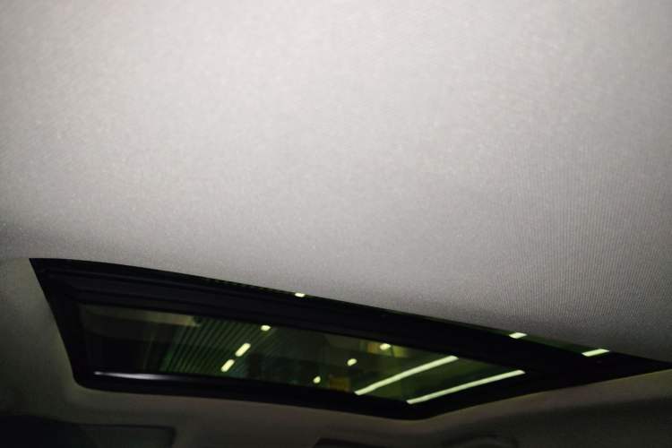 Used ORA Good Cat 2022 400km Standard Range Premium Version Lithium Iron Phosphate Headliner