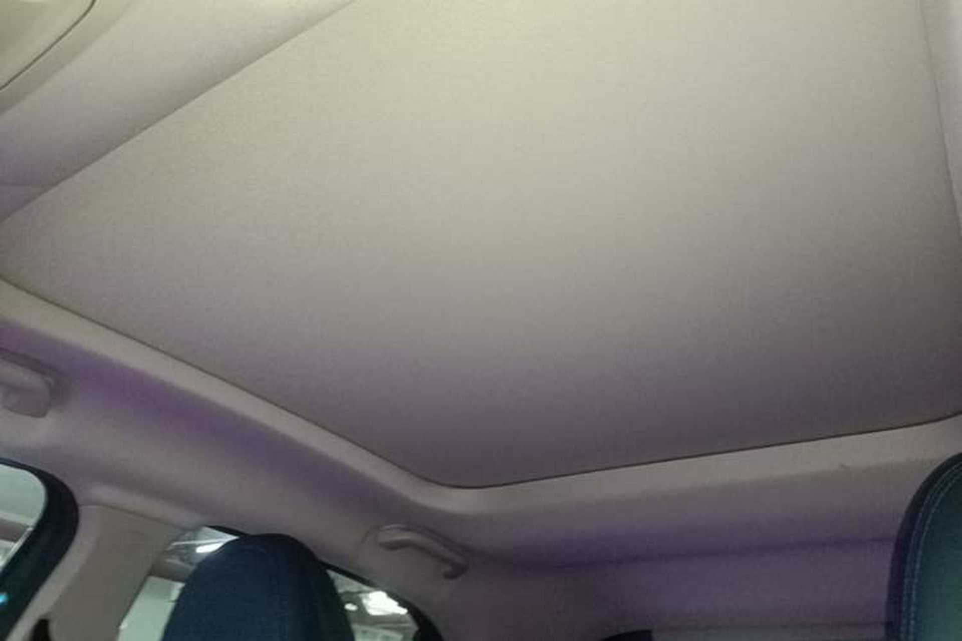 Used ORA Good Cat 2022 400km Standard Range Premium Version Lithium-Ion Battery Headliner