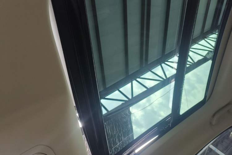 Used ORA Good Cat 2022 400km Standard Range Premium Version Lithium Iron Phosphate Headliner