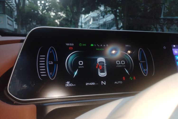 Used ORA Good Cat 2022 Morandi Edition 400km Standard Range Luxury Version Lithium Iron Phosphate Instrument Cluster