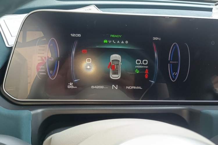 Used ORA Good Cat 2022 Morandi Edition 400km Standard Range Luxury Version Lithium-Ion Battery Instrument Cluster