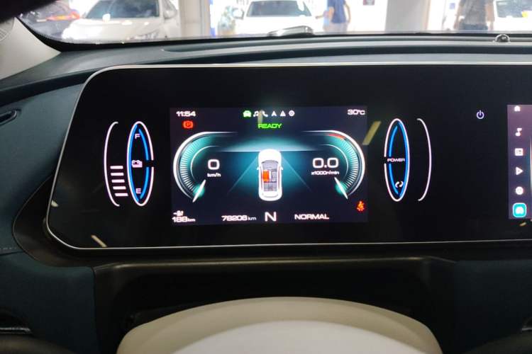 Used ORA Good Cat 2022 400km Standard Range Premium Version Lithium-Ion Battery Instrument Cluster