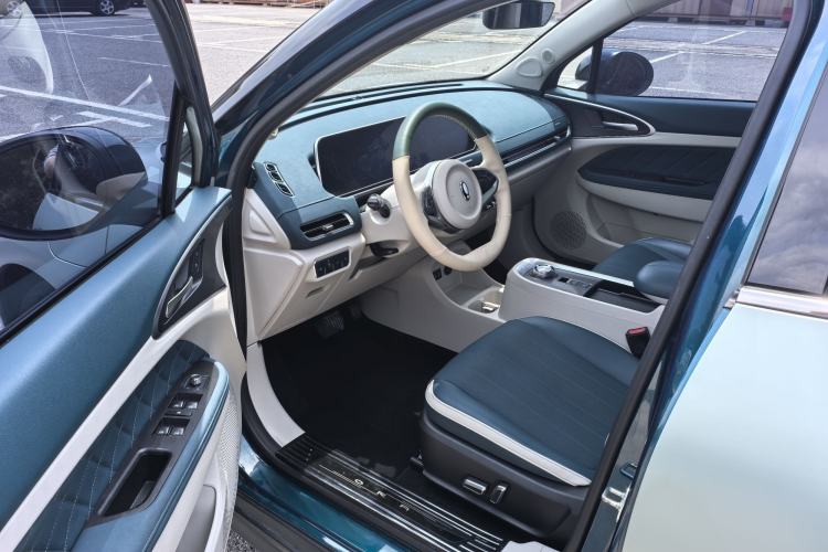 Used ORA Good Cat 2022 400km Standard Range Premium Version Lithium-Ion Battery Interior 1