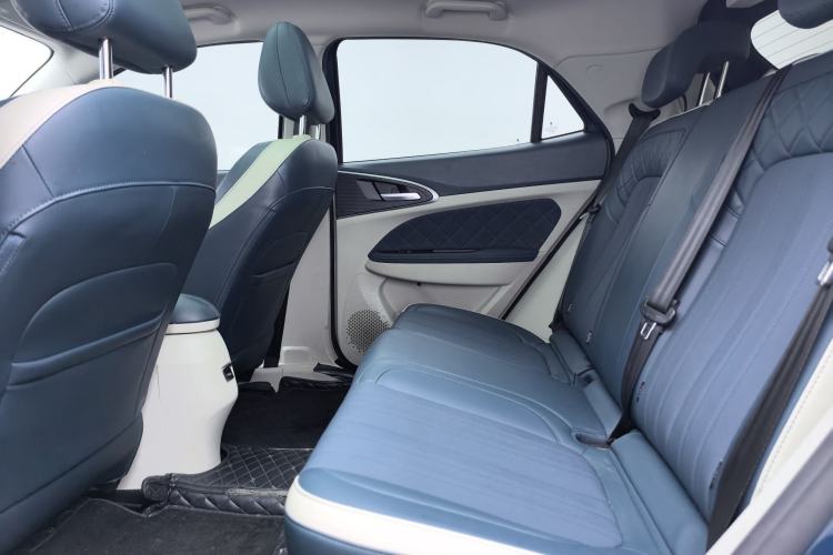 Used ORA Good Cat 2022 400km Standard Range Premium Version Lithium-Ion Battery Interior 2