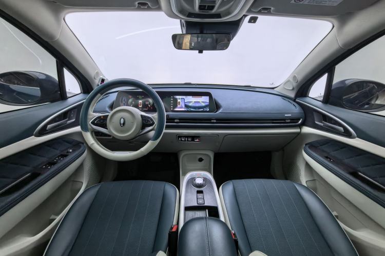 Used ORA Good Cat 2022 400km Standard Range Premium Version Lithium-Ion Battery Interior 3