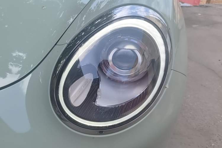 Used ORA Good Cat 2022 Morandi Edition 400km Standard Range Premium Version Lithium Iron Phosphate Left Front Headlight