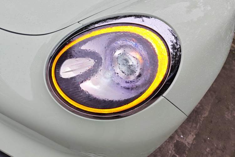 Used ORA Good Cat 2022 Morandi Edition 400km Standard Range Premium Version Lithium Iron Phosphate Left Front Headlight