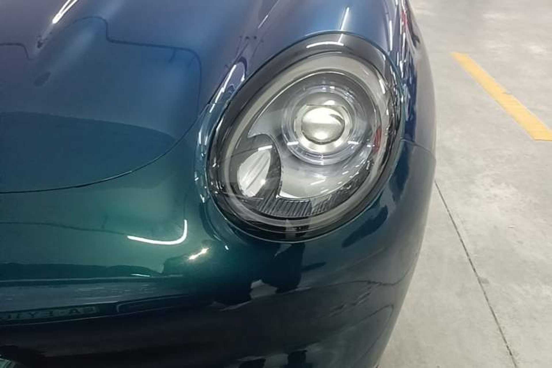 Used ORA Good Cat 2022 400km Standard Range Premium Version Lithium-Ion Battery Left Front Headlight