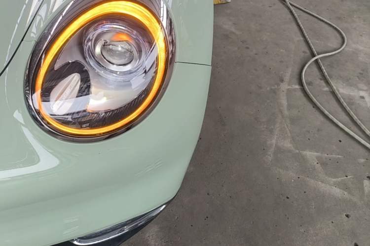 Used ORA Good Cat 2022 400km Standard Range Premium Version Lithium Iron Phosphate Left Front Headlight