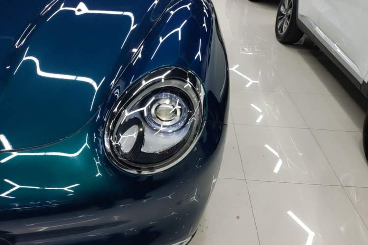 Used ORA Good Cat 2022 400km Standard Range Premium Version Lithium-Ion Battery Left Front Headlight