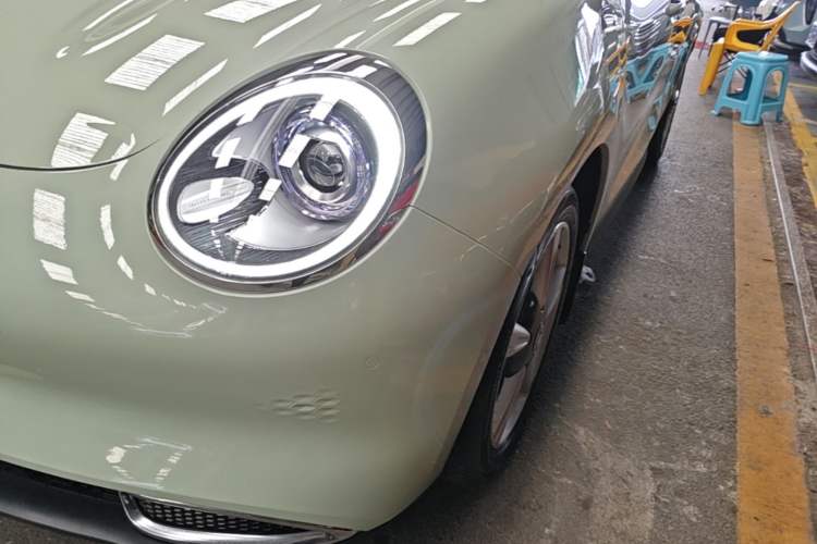 Used ORA Good Cat 2022 Morandi Edition 400km Standard Range Premium Version Lithium Iron Phosphate Left Front Headlight