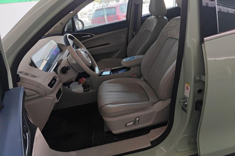 Used ORA Good Cat 2022 Morandi Edition 400km Standard Range Premium Version Lithium-Ion Battery Left Front Seat