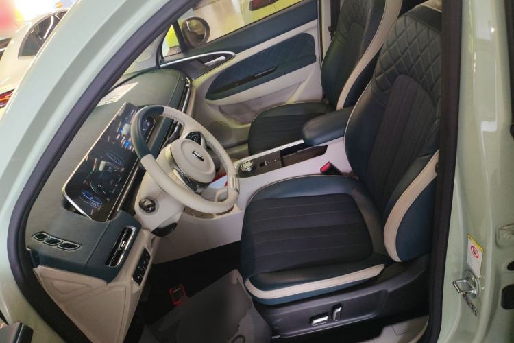 Used ORA Good Cat 2022 400km Standard Range Premium Version Lithium Iron Phosphate Left Front Seat