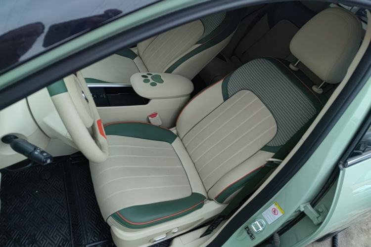 Used ORA Good Cat 2022 400km Standard Range Premium Version Lithium-Ion Battery Left Front Seat