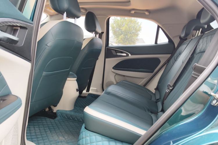 Used ORA Good Cat 2022 400km Standard Range Premium Version Lithium-Ion Battery Left Rear Seat