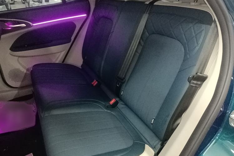 Used ORA Good Cat 2022 400km Standard Range Premium Version Lithium-Ion Battery Left Rear Seat