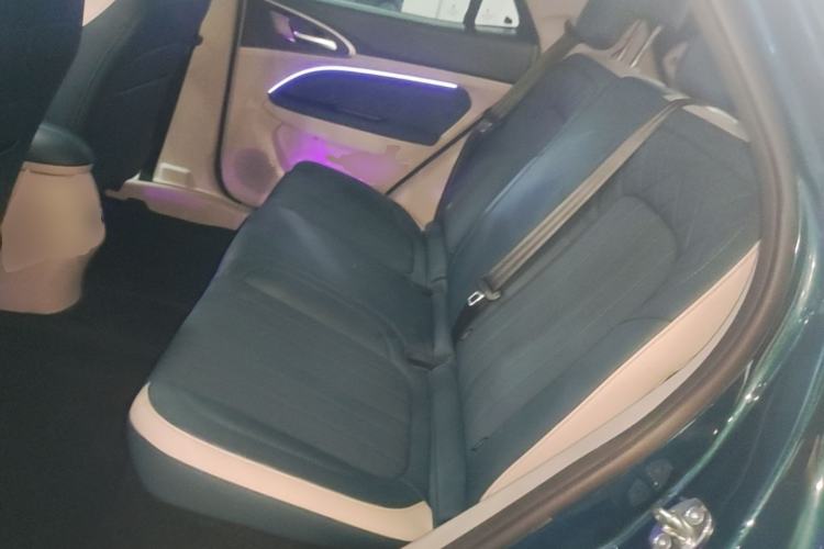 Used ORA Good Cat 2022 400km Standard Range Premium Version Lithium-Ion Battery Left Rear Seat