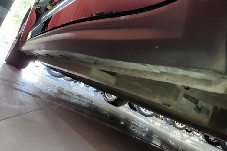 Used ORA Good Cat 2022 400km Standard Range Premium Version Lithium Iron Phosphate Left Side Sill