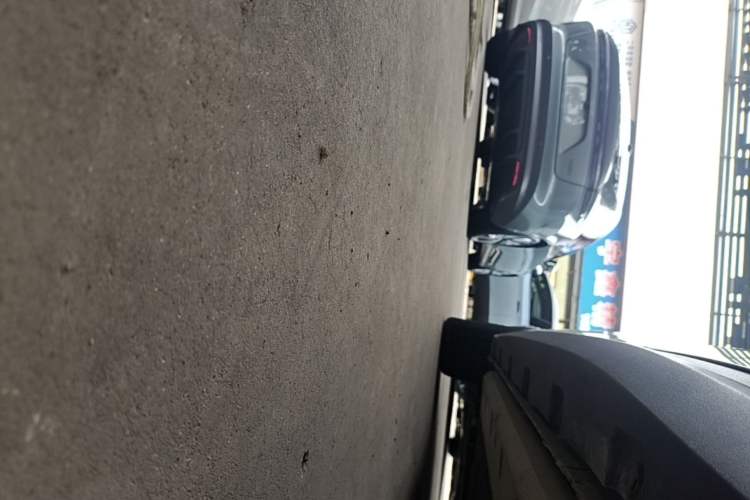 Used ORA Good Cat 2022 400km Standard Range Premium Version Lithium Iron Phosphate Left Side Sill