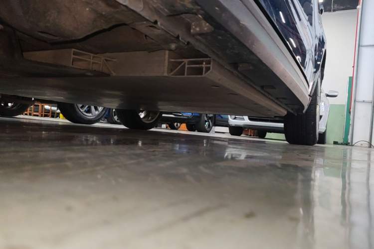 Used ORA Good Cat 2022 400km Standard Range Premium Version Lithium-Ion Battery Left Side Sill