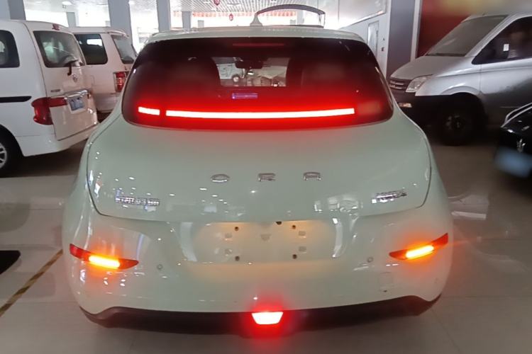 Used ORA Good Cat 2022 Morandi Edition 400km Standard Range Luxury Version Lithium Iron Phosphate Rear