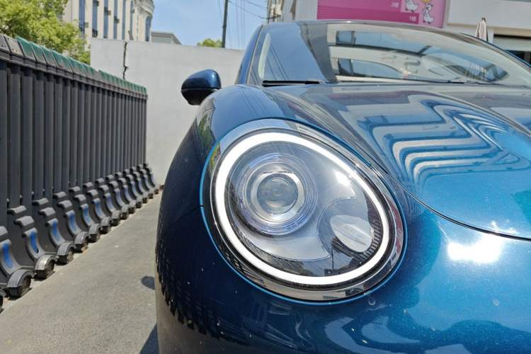 Used ORA Good Cat 2022 400km Standard Range Luxury Version Lithium Iron Phosphate Right Front Headlight