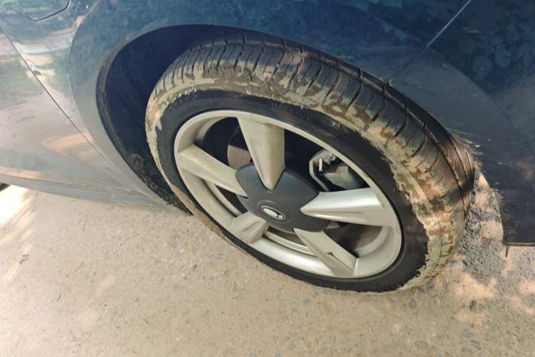 Used ORA Good Cat 2022 400km Standard Range Luxury Version Ternary Lithium Right Front Wheel Hub