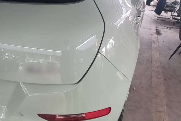Used ORA Good Cat 2022 Morandi Edition 400km Standard Range Premium Version Lithium-Ion Battery Right Rear Taillight