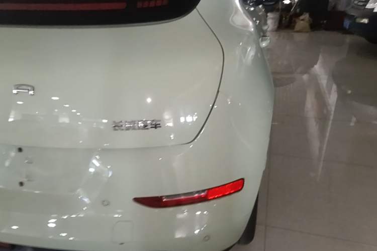 Used ORA Good Cat 2022 Morandi Edition 400km Standard Range Luxury Version Lithium Iron Phosphate Right Rear Taillight