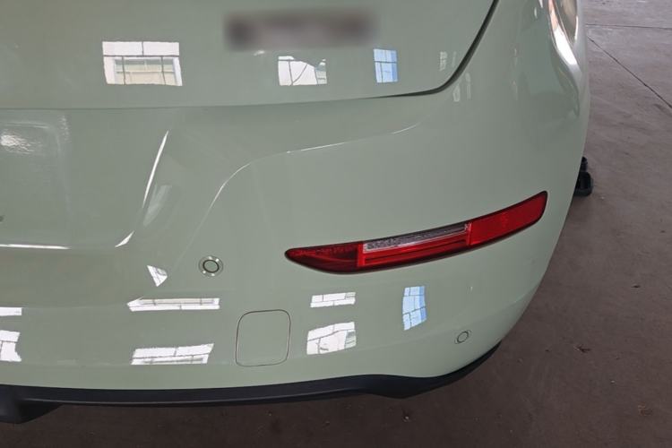 Used ORA Good Cat 2022 Morandi Edition 400km Standard Range Luxury Version Lithium-Ion Battery Right Rear Taillight