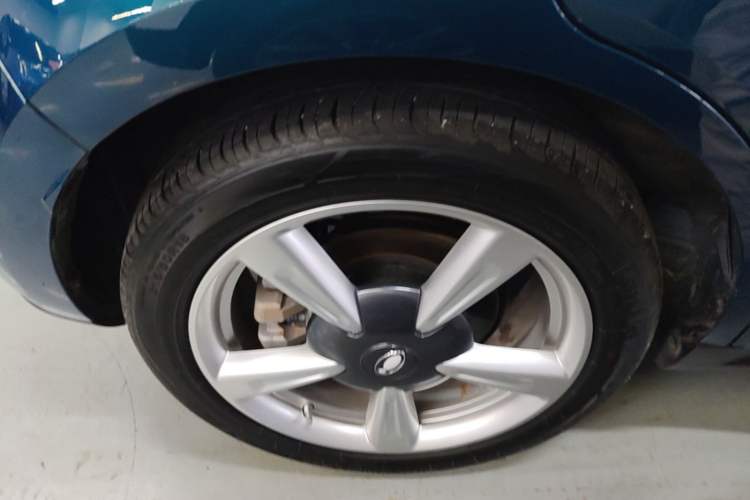 Used ORA Good Cat 2022 400km Standard Range Premium Version Lithium-Ion Battery Right Rear Wheel Hub