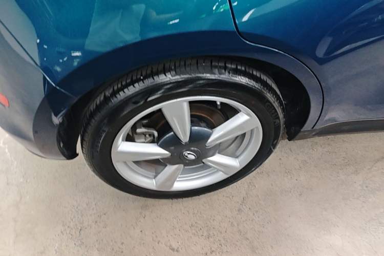 Used ORA Good Cat 2022 400km Standard Range Premium Version Lithium-Ion Battery Right Rear Wheel Hub