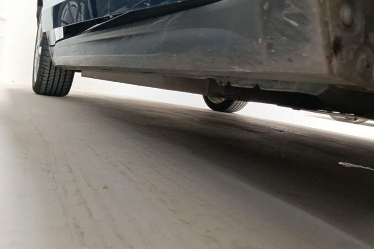 Used ORA Good Cat 2022 400km Standard Range Luxury Version Lithium Iron Phosphate Right Side Sill