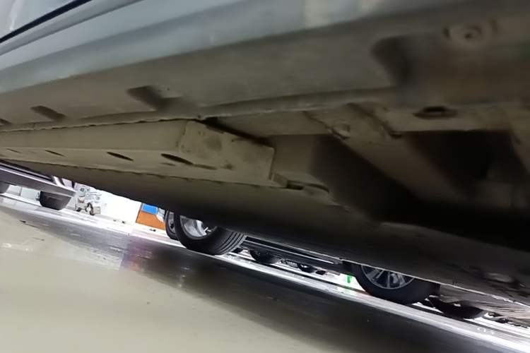 Used ORA Good Cat 2022 400km Standard Range Luxury Version Lithium Iron Phosphate Right Side Sill