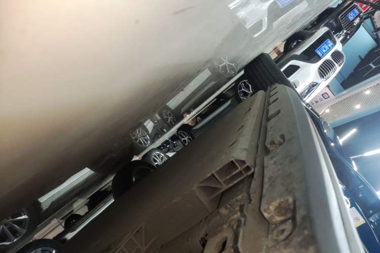 Used ORA Good Cat 2022 400km Standard Range Premium Version Lithium-Ion Battery Right Side Sill