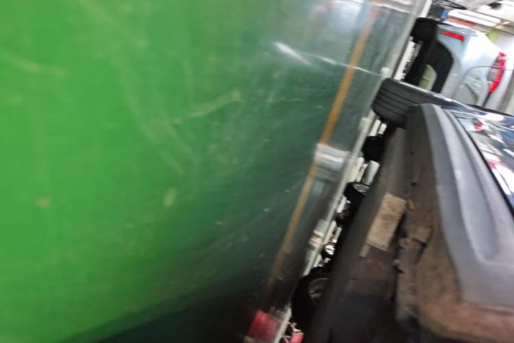 Used ORA Good Cat 2022 Morandi Edition 400km Standard Range Luxury Version Lithium Iron Phosphate Right Side Sill