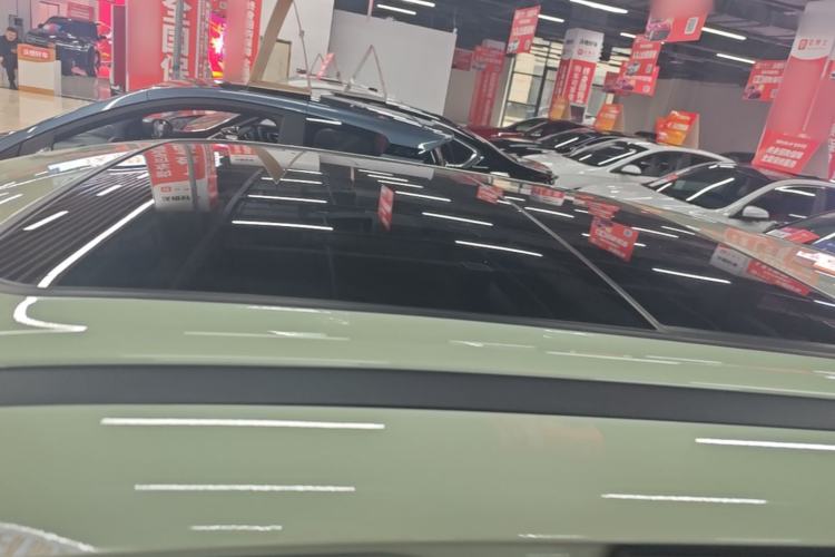 Used ORA Good Cat 2022 Morandi Edition 400km Standard Range Premium Version Lithium-Ion Battery Roof
