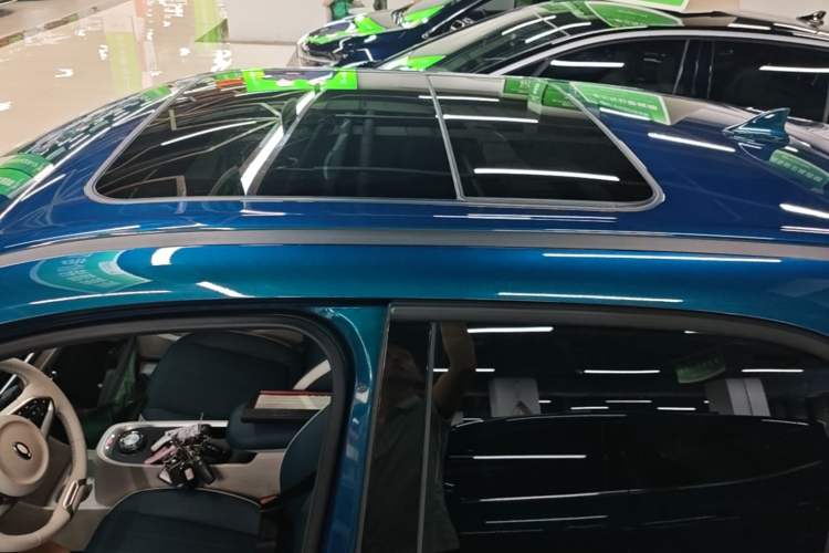 Used ORA Good Cat 2022 400km Standard Range Premium Version Lithium-Ion Battery Roof