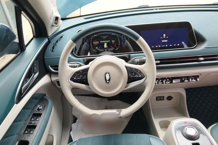 Used ORA Good Cat 2022 400km Standard Range Premium Version Lithium-Ion Battery Steering Wheel